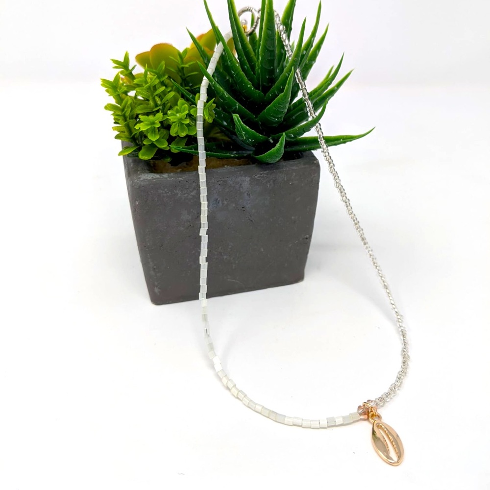Handmade Gold Shell Choker Necklace